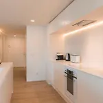 Ribeira Garden 2bdr By Lovelystay Apartment