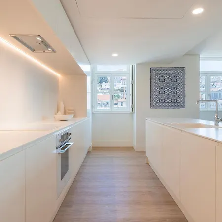 Ribeira Garden 2bdr By Lovelystay *