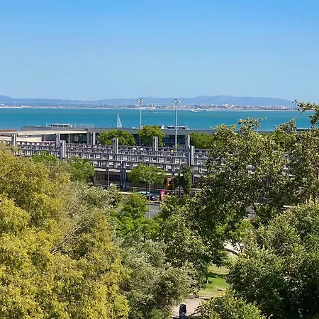 Ribeira Garden 2bdr By Lovelystay Apartment Lisbon