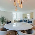 Ribeira Garden 2bdr By Lovelystay *